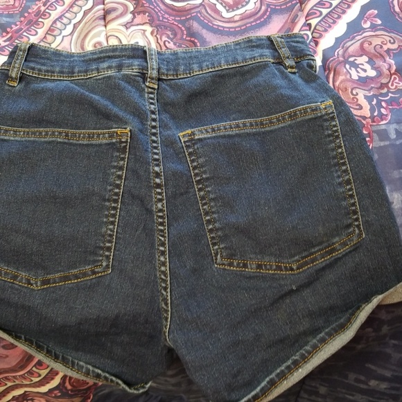 Shots - Picture 2 of 3